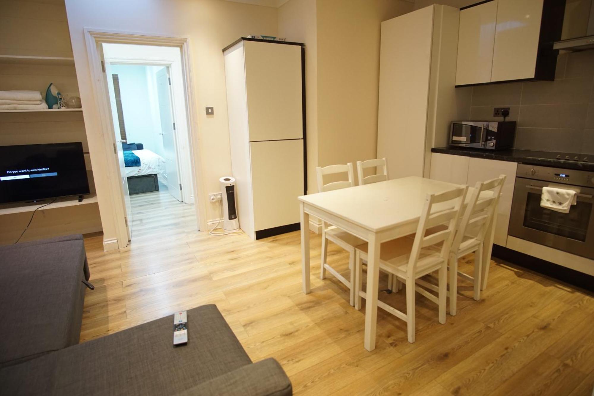 Apartment Evergreen Apartments, Flat 3,