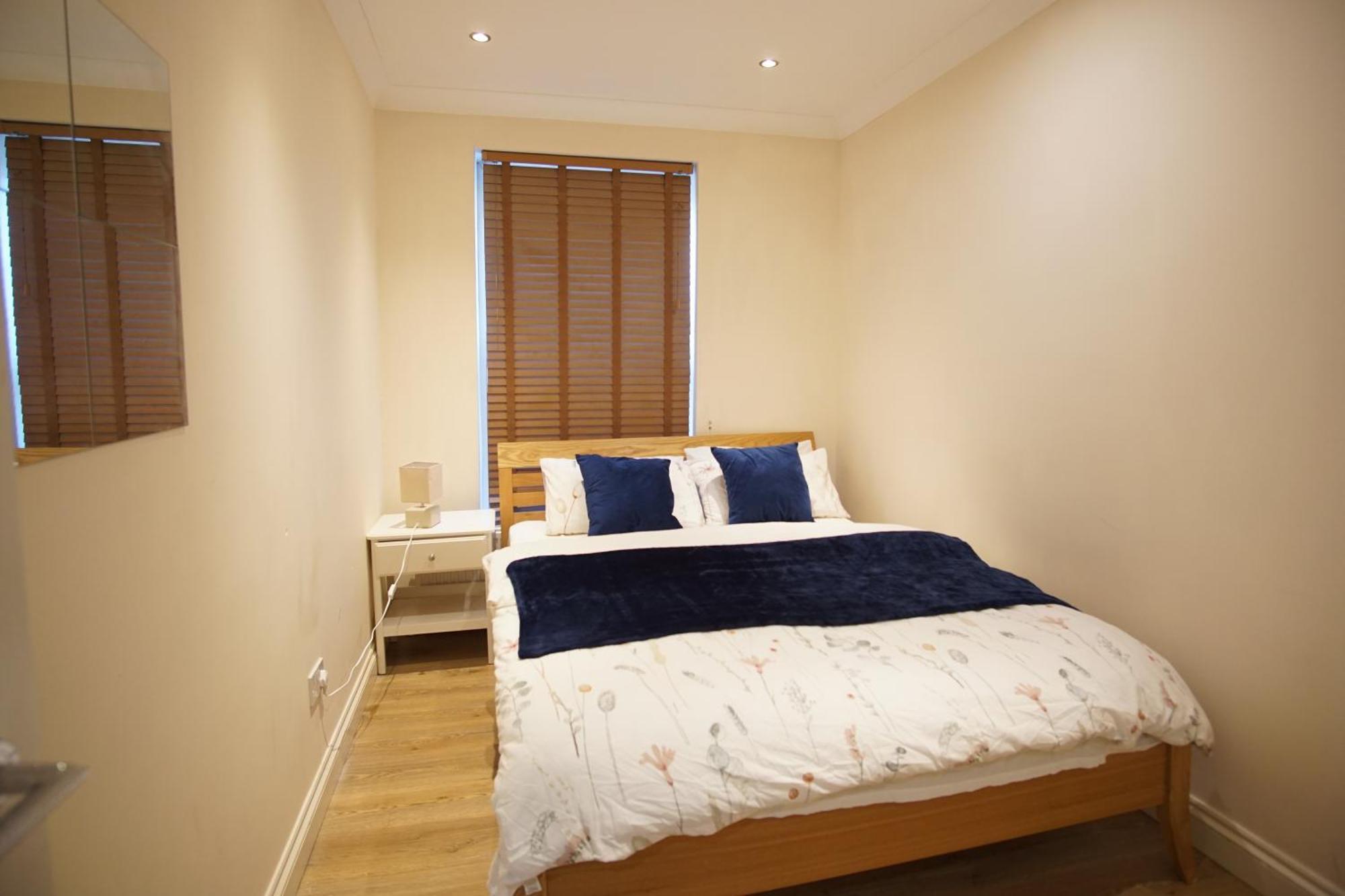 Apartment Evergreen Apartments, Flat 3, *