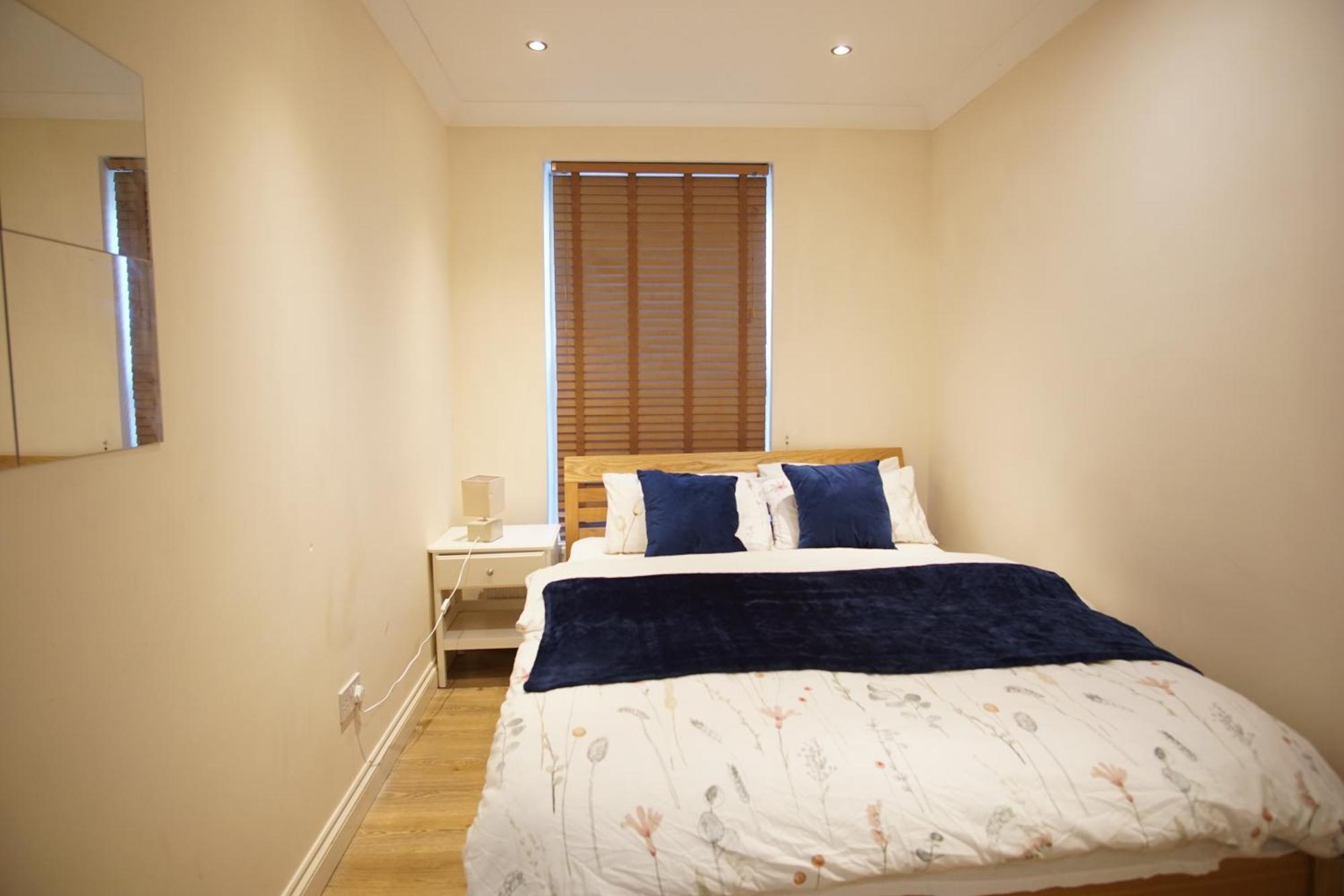 Evergreen Apartments, Flat 3, Apartment